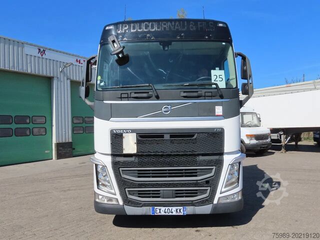 Standart-SZM Volvo FH 460 YV2RTY0A3JB867622  FRIGO, 2X FUEL TANK, ...