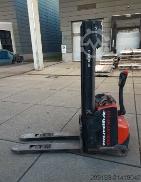 Handmatige stapelaar Toyota BT SWE 120 L Elektro