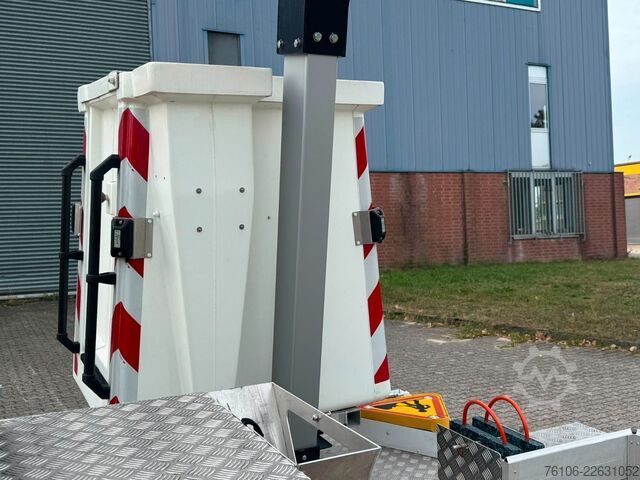 Teherautóra szerelt munkaállvány IVECO Daily 35S14 Hubarbeitsbühne KLUBB K26 *12 Meter*