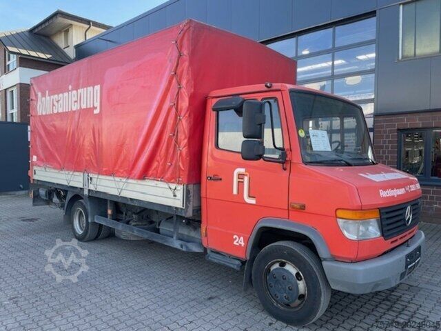 Transporter mit Pritsche & Plane Mercedes-Benz 814 D Vario mit LBW 4x2