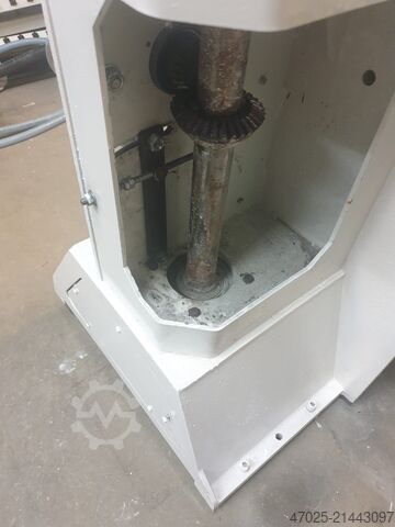 Brousicí stroj na sklo Battellino FP4