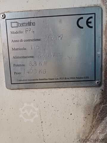 Brousicí stroj na sklo Battellino FP4