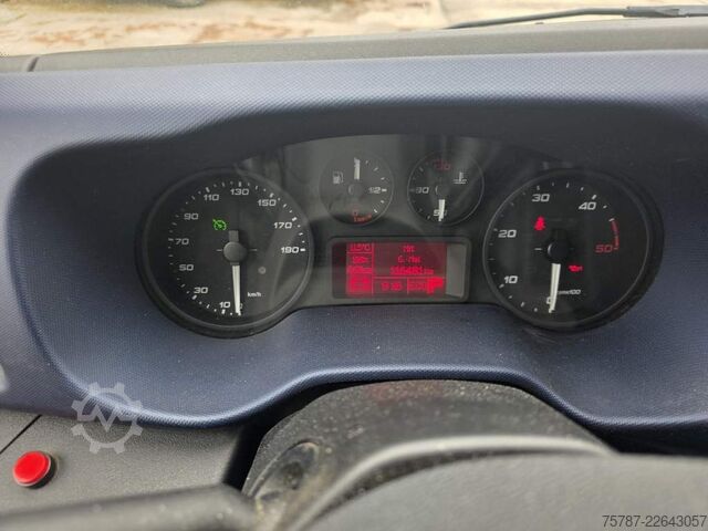 Furgão fechado IVECO 72S18 Koffer, Luftfederung hintgen, LBW