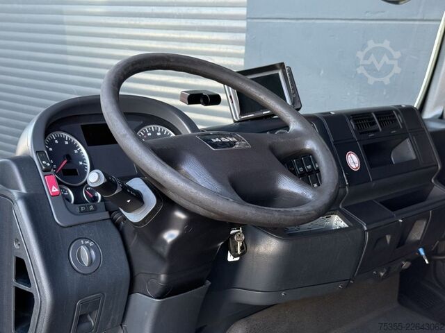 Furgoneta caja MAN TGL 8.180 Klimaaut. Motorbremse Tempomat AHK LBW