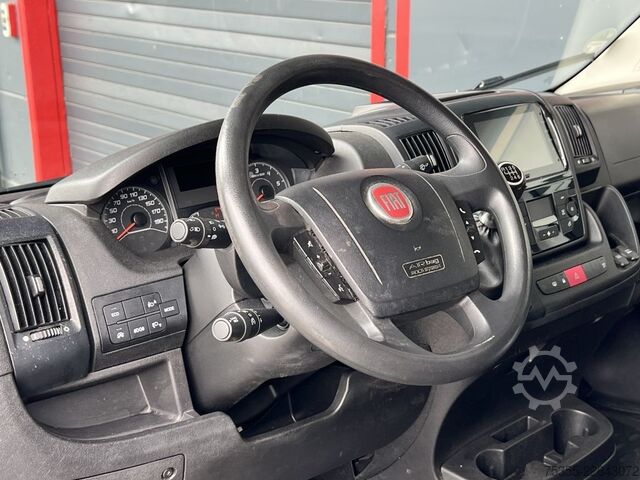 Furgão de teto alto FIAT Ducato 140 L4H2 Klima Navi Kamera Tempomat Eur6d