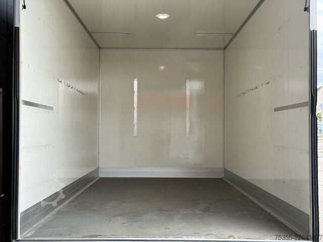Furgão fechado IVECO Daily 35S14A Hi-Matic Klima 4,35m Kamera LBW
