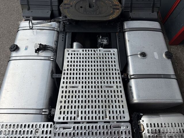 Trator de grande volume IVECO S-WAY AS440S46 Klima NAVI Intarder ACC CornerEye