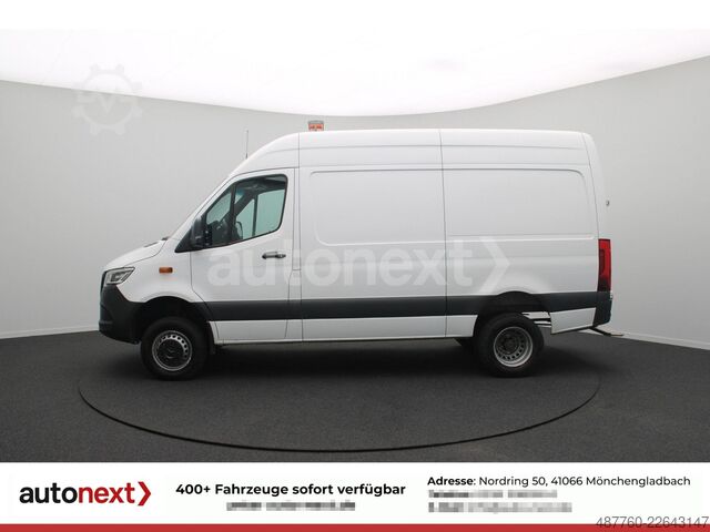 Furgon z wysokim dachem MERCEDES-BENZ Sprinter 516 *4x4* WERKSTATT+230V+AHK+LED (0815)