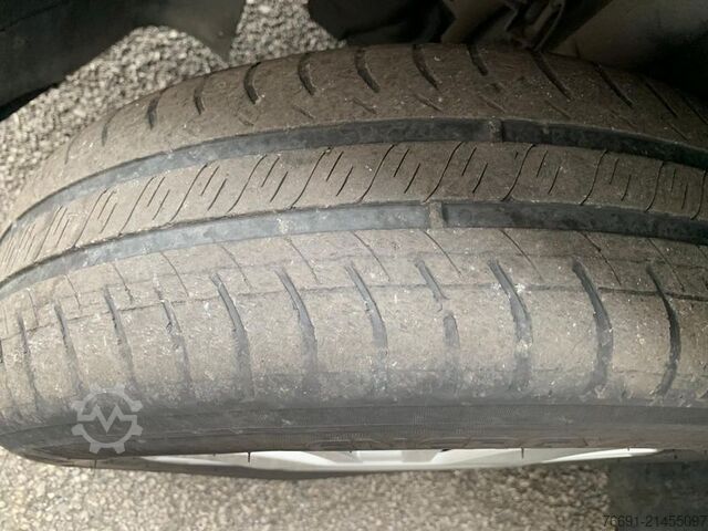 Furgone compatto FIAT Fiorino Van - 2 posti