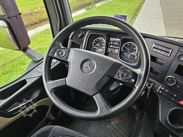 Standaard trekker MERCEDES-BENZ ACTROS 1845 LS