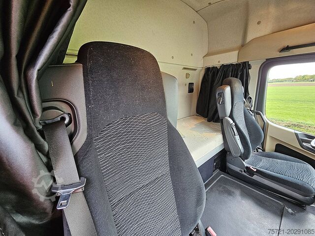 Standaard trekker MERCEDES-BENZ ACTROS 1845 LS