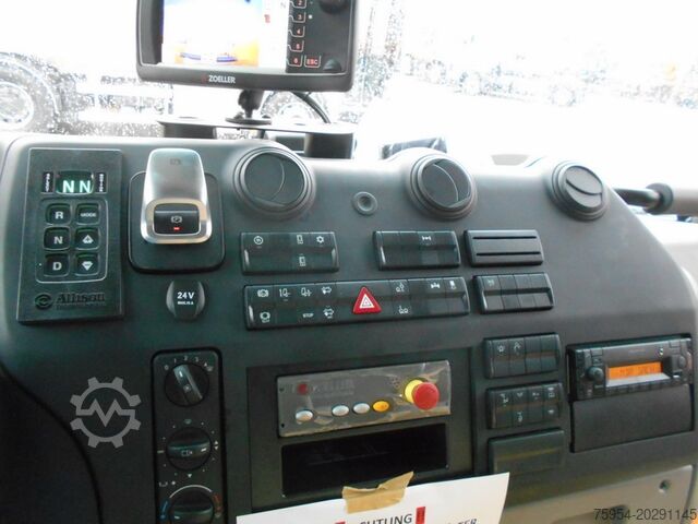 Camion de gunoi Mercedes-Benz Econic 2635 L 6x2-4 / Zöller Medium X4