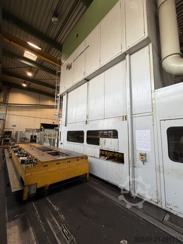 Automatický děrovací lis - transferový lis Müller Weingarten HUQ 630.40