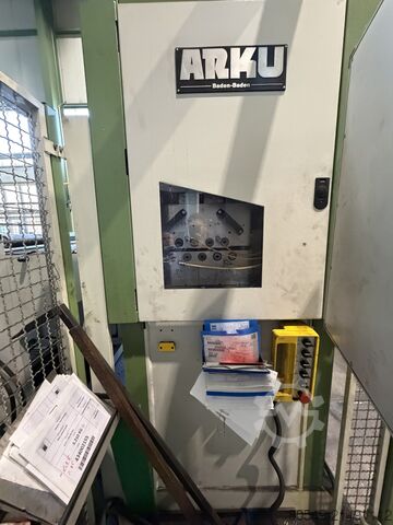 Automatický děrovací lis - transferový lis Müller Weingarten HUQ 630.40