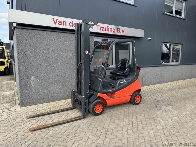 Linde H18T-03 triplex 545 frilyft, sideshift, 2002, 6800 timmar, gasol (LPG) LINDE H18T-03 triplo 545 freelift sideshift 2002 6800uur LPG