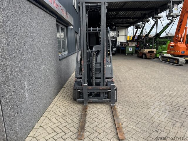 Linde H18T-03 triplex 545 frilyft, sideshift, 2002, 6800 timmar, gasol (LPG) LINDE H18T-03 triplo 545 freelift sideshift 2002 6800uur LPG