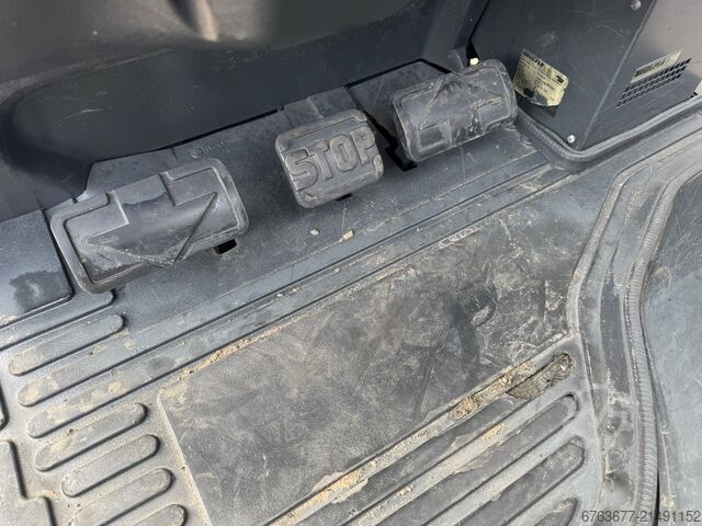 Linde H18T-03 triplex 545 frilyft, sideshift, 2002, 6800 timmar, gasol (LPG) LINDE H18T-03 triplo 545 freelift sideshift 2002 6800uur LPG