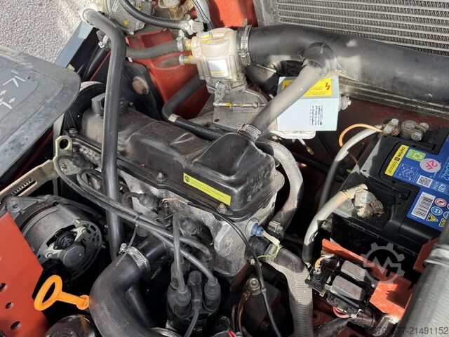 Linde H18T-03 triplex 545 frilyft, sideshift, 2002, 6800 timmar, gasol (LPG) LINDE H18T-03 triplo 545 freelift sideshift 2002 6800uur LPG