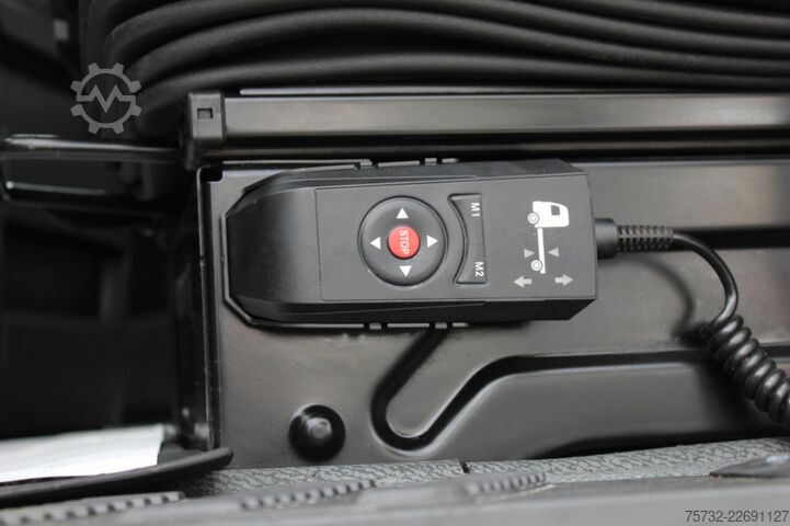 Standardowy ciągnik siodłowy Mercedes-Benz Actros 1848 MP5 Big Space Retarder MirrorCam