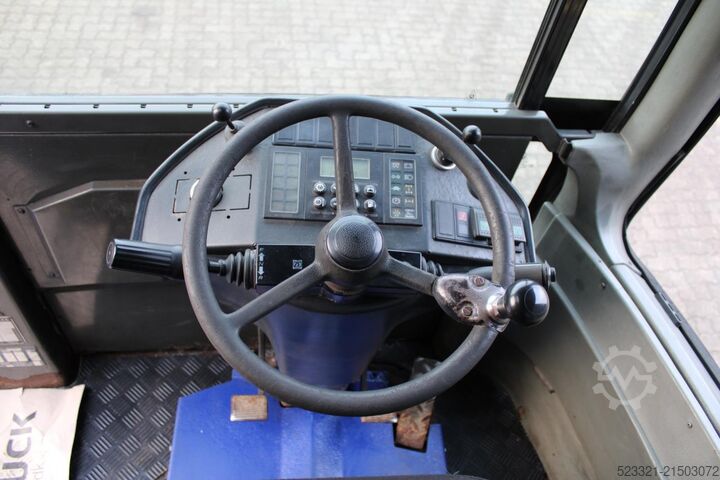 Terminal tractor Terberg RT222