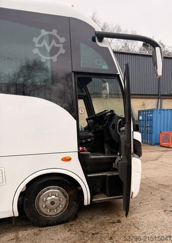Autokar 41-miejscowy Mercedes-Benz Atego 1324L Unvi