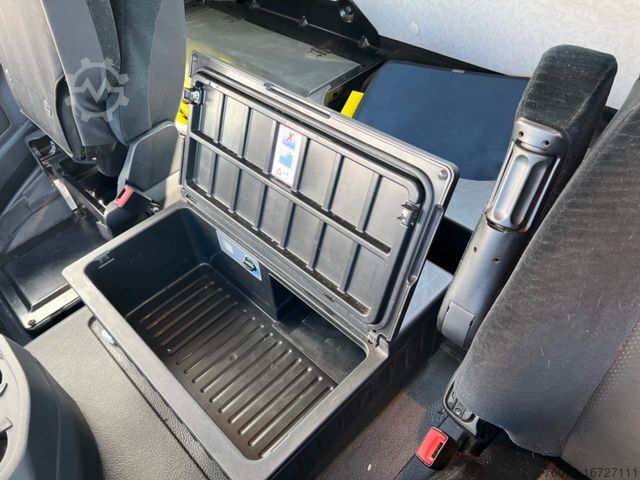 Trójstronna wywrotka MERCEDES-BENZ 3348 K Bordmatik Retarder Winterdienst Heizung