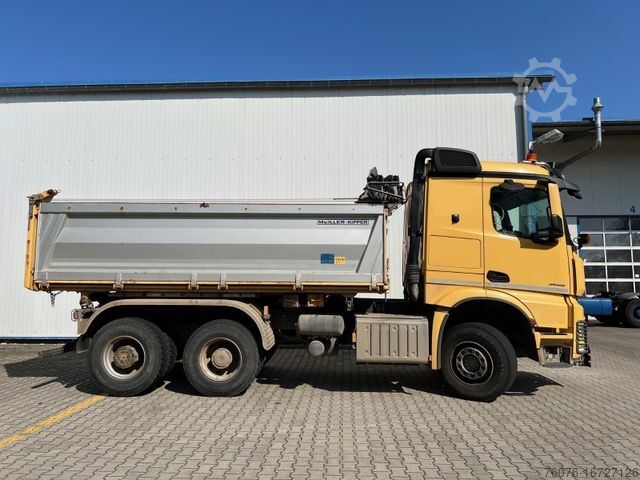 Třístranný sklápěč MERCEDES-BENZ 3358 K TRK Bordmatik Navi Heizung Klima Retarder