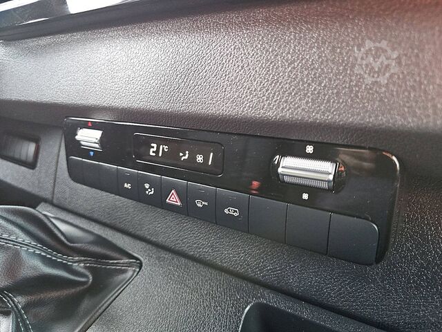 Carrinha de tejadilho alto MERCEDES-BENZ SPRINTER 315 L2H1 Mbux10 Trekhaak