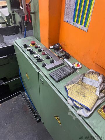 Mașină de tăiat cu ferăstrăul KASTO tip HB 420 AU KASTO HB 420 AU