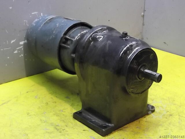 Tandwielmotor 0,37 kW 117 tpm BEN BDF25-4
