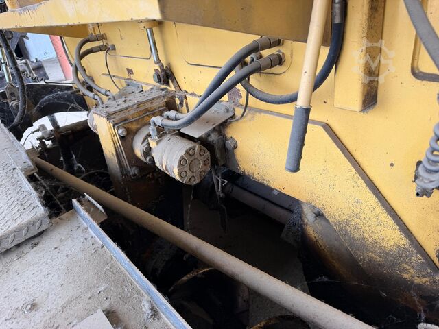 Finitrice cingolata Bitelli BB 651 C