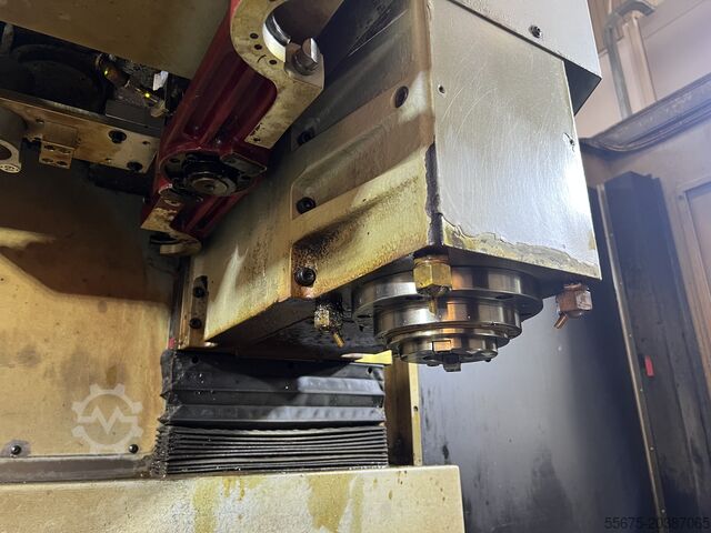 Centre d’usinage vertical pendulaire EIKON MV2