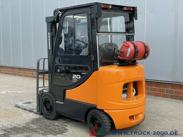 Carretilla elevadora frontal Doosan G20SC-5 Hubhöhe 4.5 m 2000 Kg 4505 h Neue Reifen