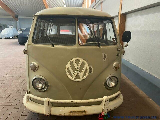 Minibus Volkswagen Bus mit Scheiben Restaurierungsobjekt Verzollt