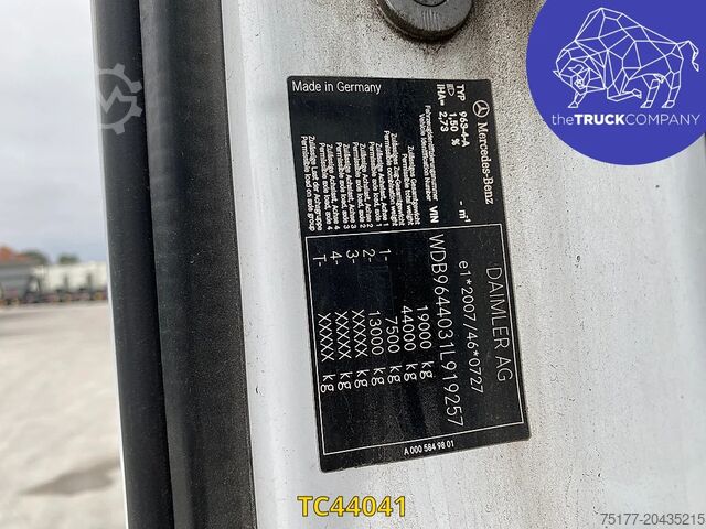 Standaard-SZM Mercedes-Benz Arocs 1943