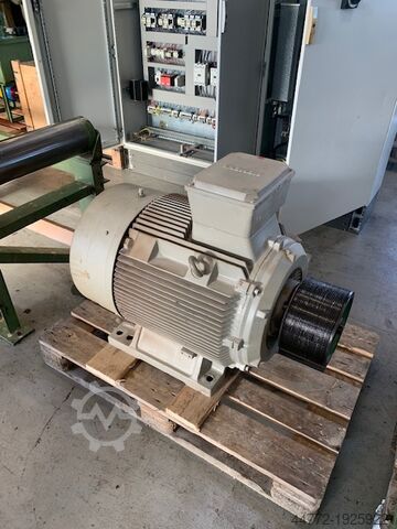 Dubbele zoom- en herzaagcirkelzaag EWD DK 90 - 1000 / RET / KB / ASV