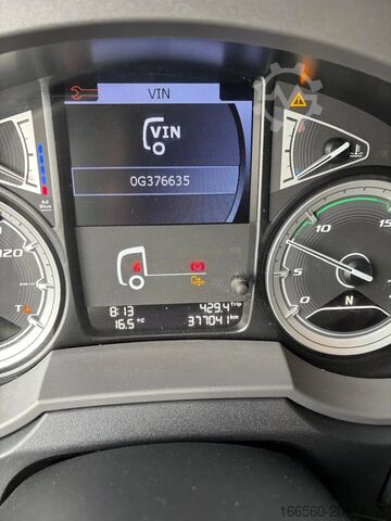 Standaard trekker DAF XF SUPER SPACE CAB ZF INTARDER, different locat...