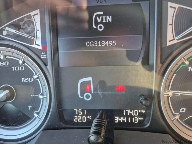 Gevaarlijke stoffen DAF XF 450 FT SUPER SPACE CAB ADR