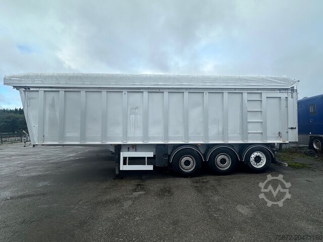 Tippsemitrailer Benalu CEREALERA 47M3 EJES MERCEDES TOLDO