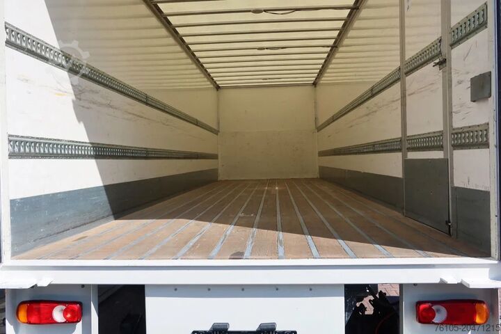 Kuffert DAF CF 290 FA Bak + Dhollandia klep 2000 KG