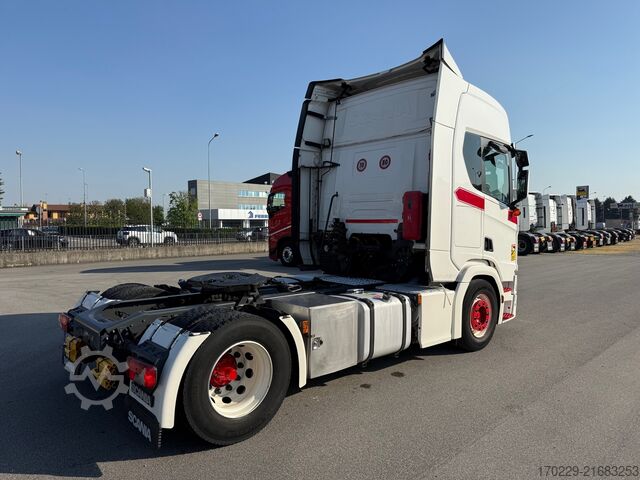 Standaard trekker SCANIA R 450