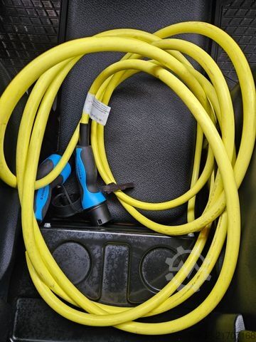 Dobozos furgon MERCEDES-BENZ Vito eVito 112 LANG|60kWh|12°°°km|SERVICE+TÜVneu