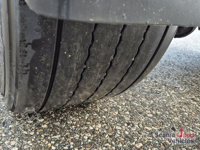 Platós teherautó Volvo FH 750 6X4 Hiab 232ES5 KOMPLETTZUG !!