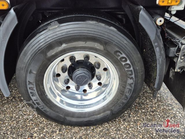 Platós teherautó Volvo FH 750 6X4 Hiab 232ES5 KOMPLETTZUG !!