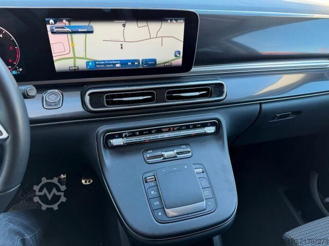 Magastetős kombi Mercedes-Benz V 220 d STYLE DISTRONIC AHK2,5to 360Kamera