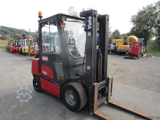Diesel vorkheftruck Yale GDP30TF - Seitenschieber + Triplex-FH 4,95m
