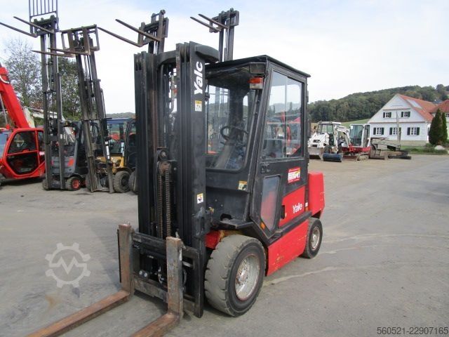 Diesel vorkheftruck Yale GDP30TF - Seitenschieber + Triplex-FH 4,95m