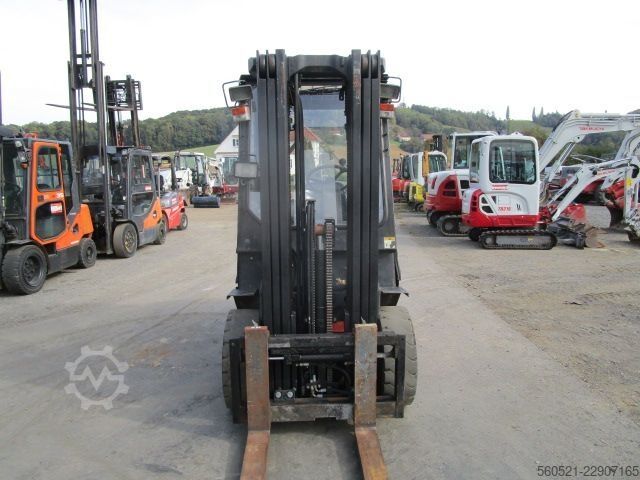 Diesel vorkheftruck Yale GDP30TF - Seitenschieber + Triplex-FH 4,95m