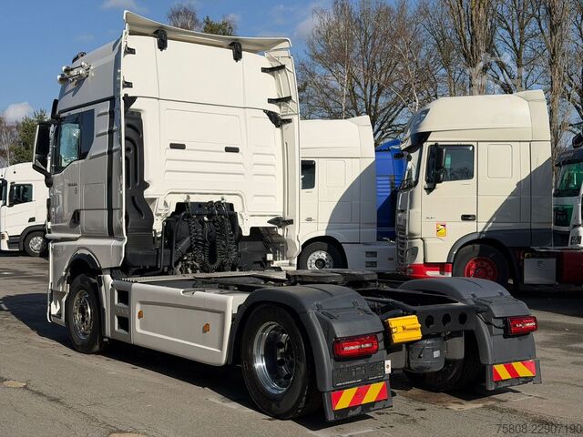 Τυπική μονάδα τράκτορα MAN TGX 18.510 XXL Intarder 2 Tanks ACC LGS Alcoa