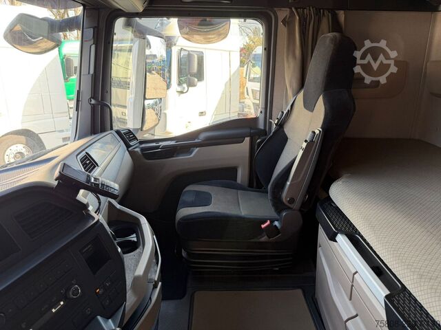 Τυπική μονάδα τράκτορα MAN TGX 18.510 XXL Intarder 2 Tanks ACC LGS Alcoa